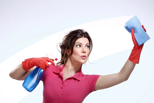Local oven cleaner working in a Balham kitchen